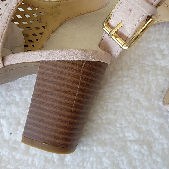 Liz Claiborne Cream Koala Peep Toe Heeled Sandal - Picture 7 of 11